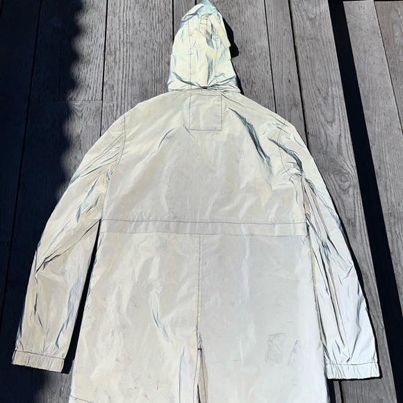 Saks Fifth Ave x Anthony Davis 3M Raincoat - Size Large - Picture 4 of 7